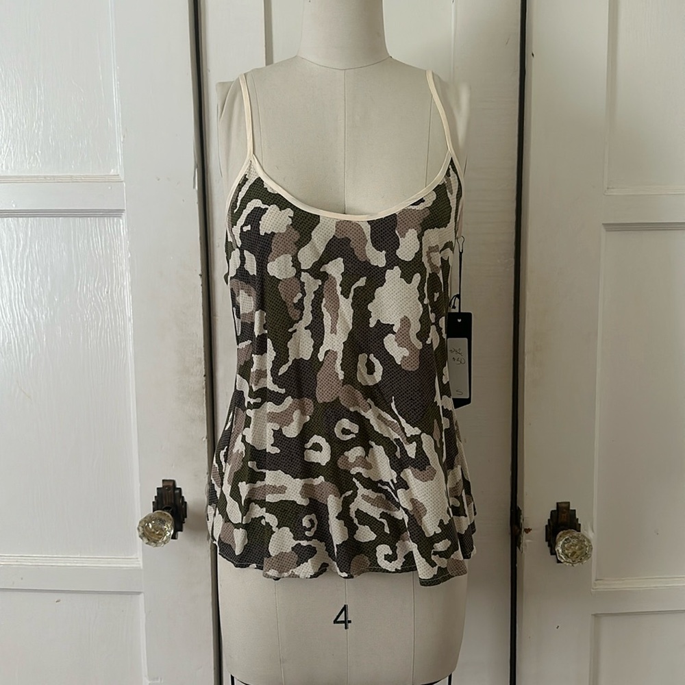 NWT SAM & LAVI Digital Camo Print Tank Sz Small